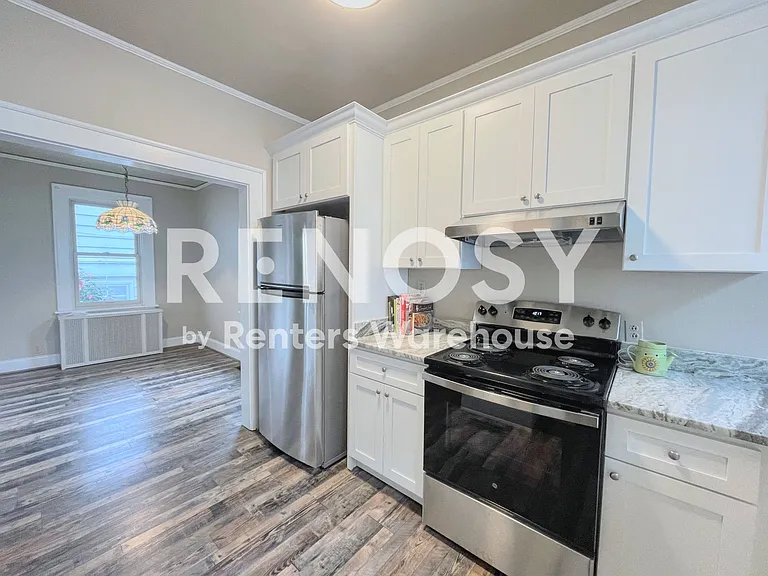 210 Hardy Ave — Photo 8