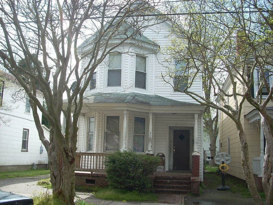 1st image of 3125 Peronne Ave