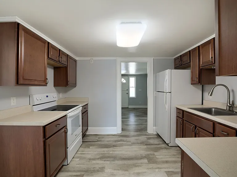 804 City Park Ave #B — Photo 12