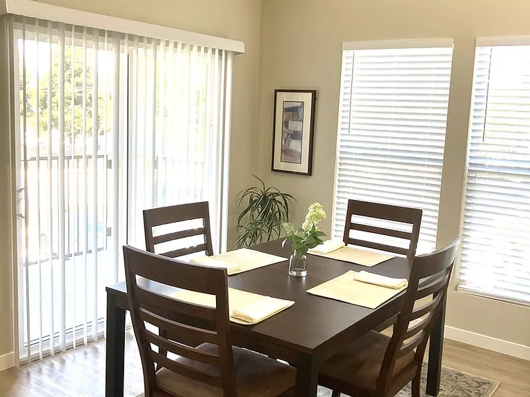 de Tolosa Ranch Apartments — Photo 40
