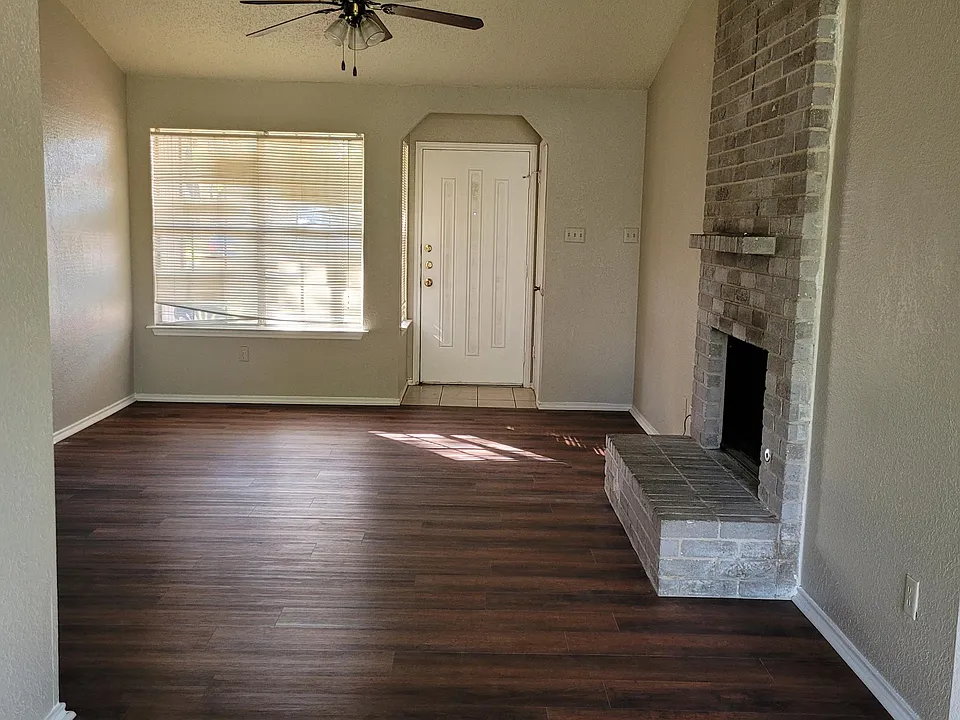 16311 Malden Dr