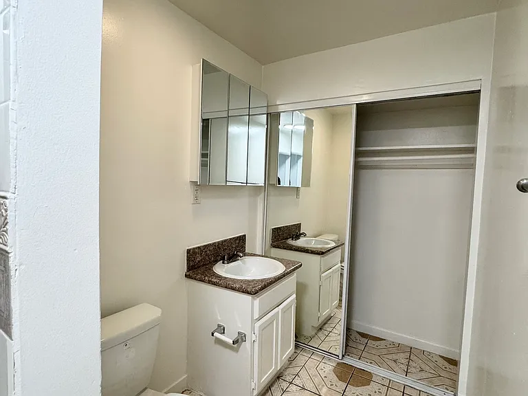 934 Arapahoe St #301 — Photo 8