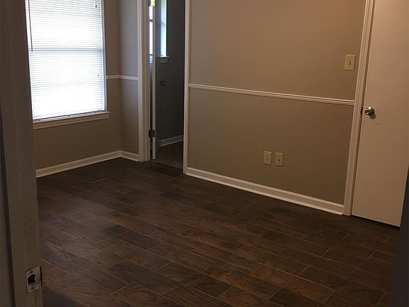 5th image of 3730 Pembrook Cv