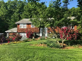 42 Bear Hill Rd, Merrimac, MA 01860