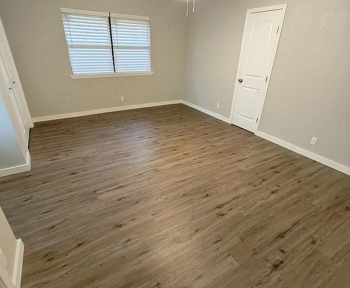 2404 Northtown Ct — Photo 14