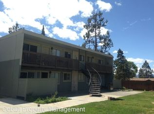 130 NE 6th St APT 11, Bend, OR 97701