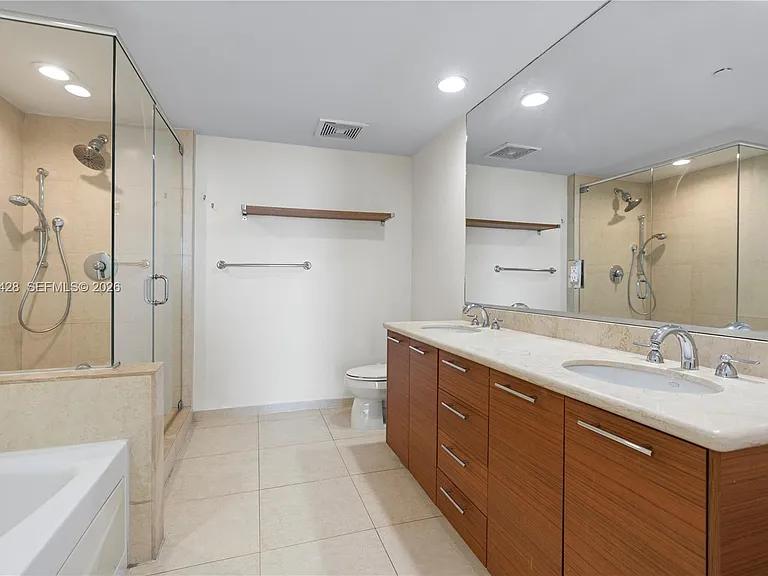 50 Biscayne Blvd #2604 — Photo 51