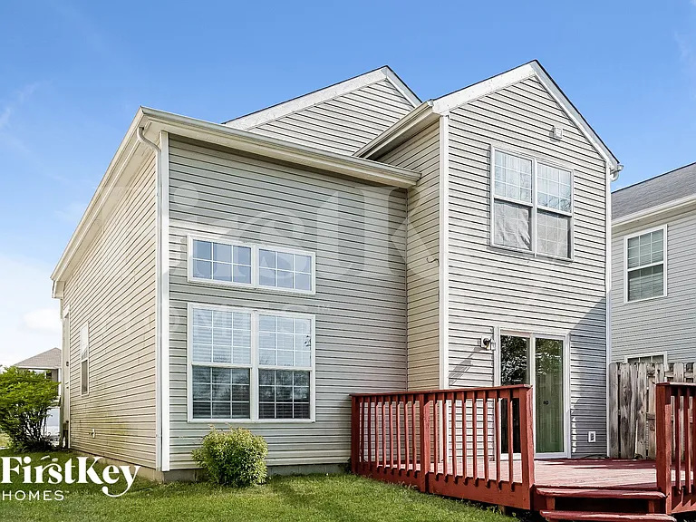 6735 Ossington Dr — Photo 14