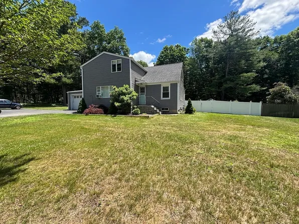 1389 Main St, Lynnfield, MA 01940
