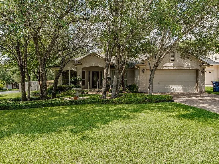 11700 Lemens Spice Cv — Photo 1