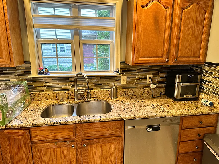 1209 Cross Creek Dr — Photo 32