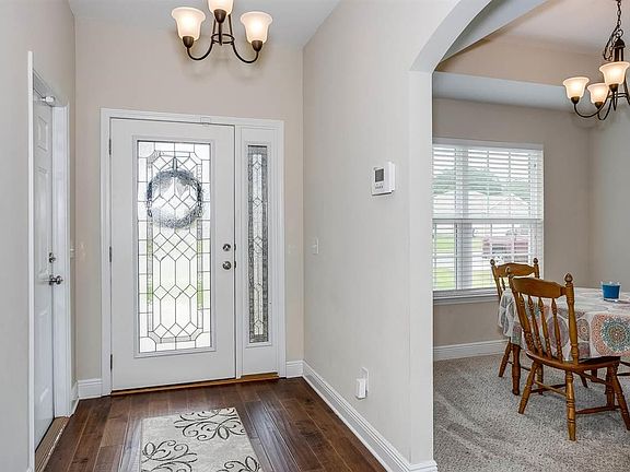 5th image of 5125 Carley Ct