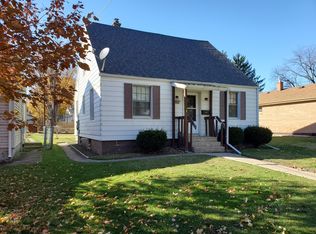 1307 14th Ave, Sterling, IL 61081