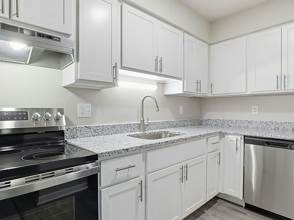 4th image of 105 E Allen St APT 115