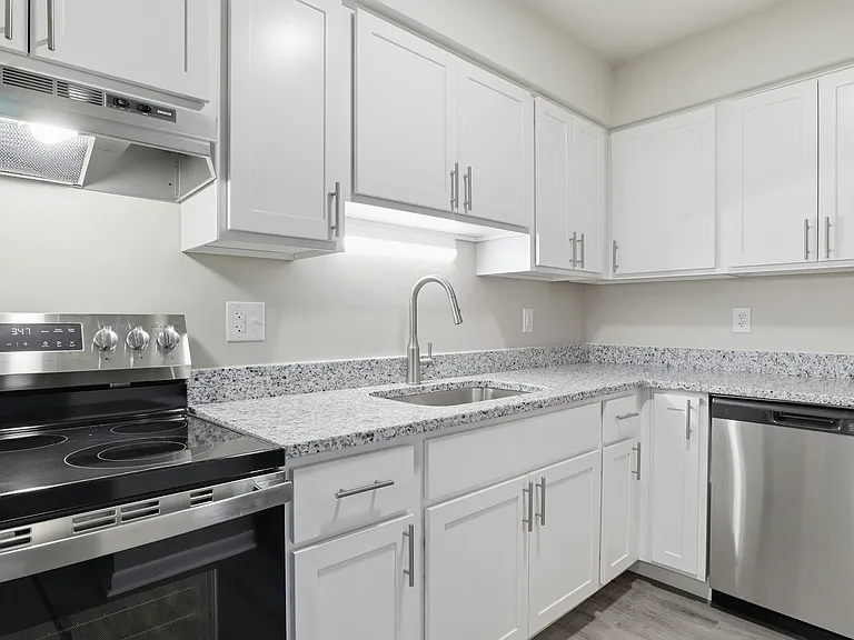 105 E Allen St #203 — Photo 18
