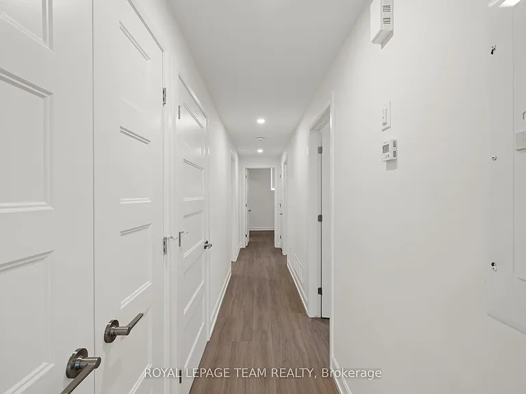998 Hollington St #LOWER — Photo 12