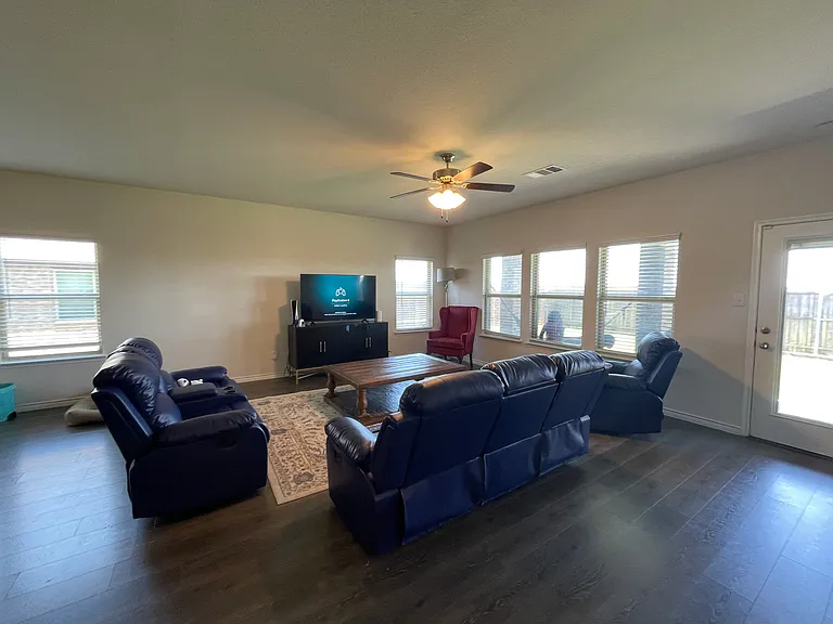 564 Declaration Way — Photo 7