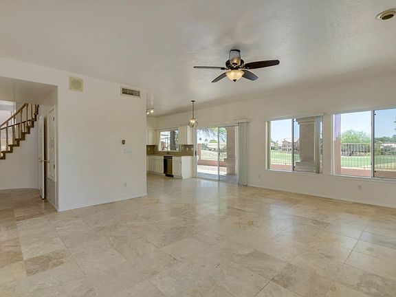3rd image of 1347 E Briarwood Ter