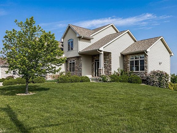 2nd image of 5802 Prairie Grass Ln NE