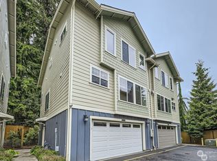 23224 Edmonds Way #107, Edmonds, WA 98026