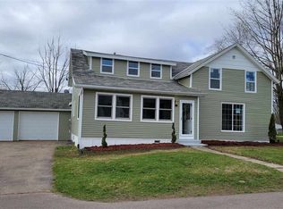 202 E Freeborn St, Cecil, WI 54111