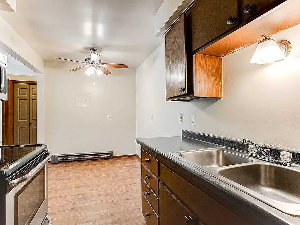 Mark Court Apartments