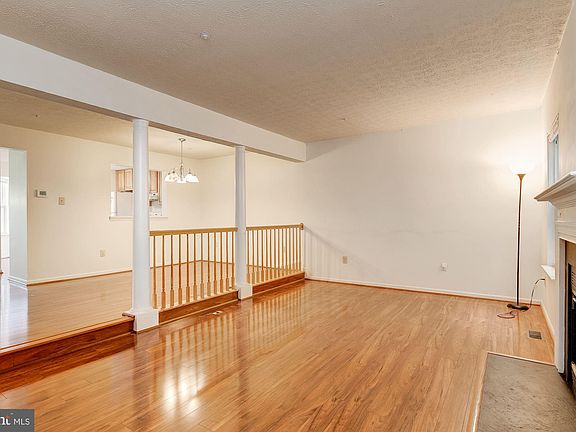 5th image of 9220 Brewington Ln