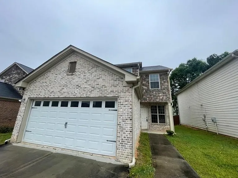 1501 Arbor Place Dr — Photo 1