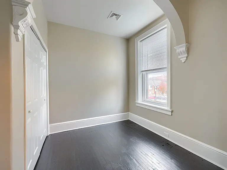 1006 N 3rd St — Photo 13