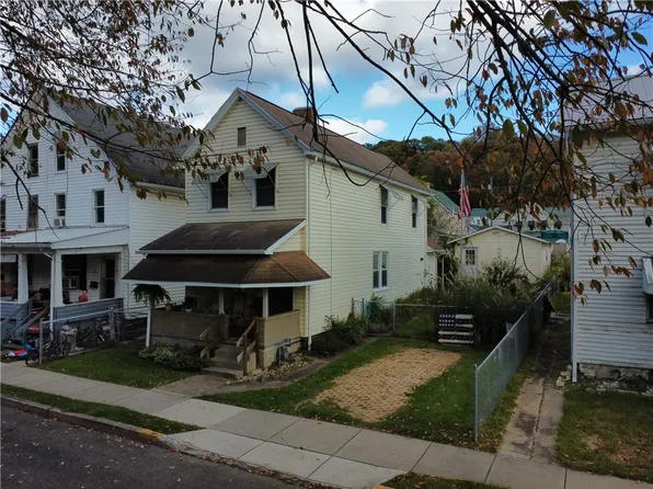 1422 N Grant Ave, Kittanning, PA 16201