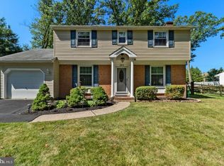 394 Meadowbrook Rd, North Wales, PA 19454