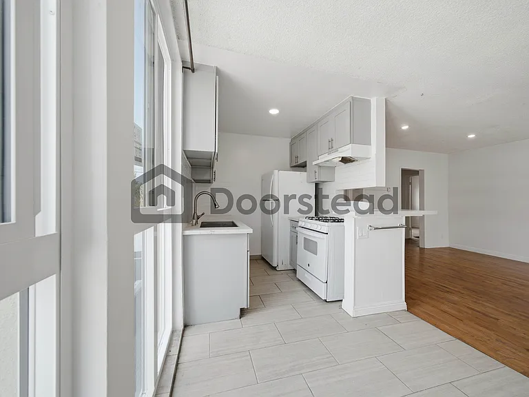 3610 Westwood Blvd #1 — Photo 22