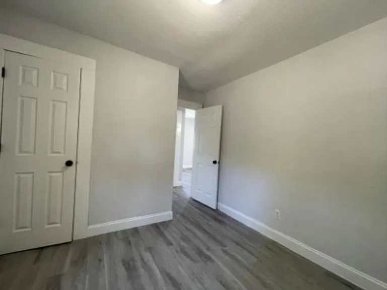 1609 Virginia Ave — Photo 12