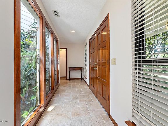 3rd image of 12639 Shady Creek Dr