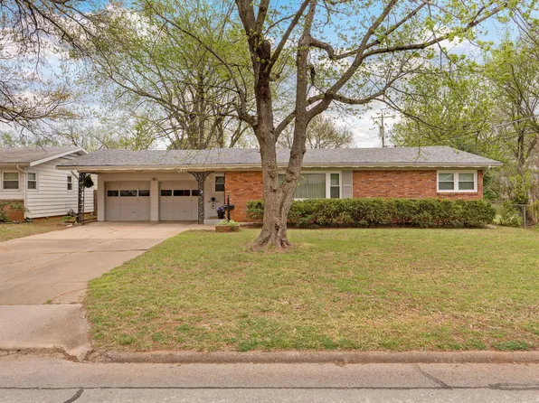 2524 S Kickapoo Avenue, Springfield, MO 65804
