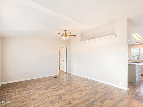 4th image of 232 N WILDCAT Place