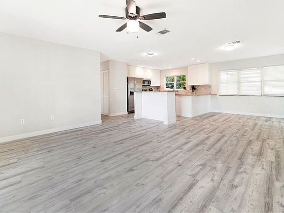 4th image of 6782 Electra Ave