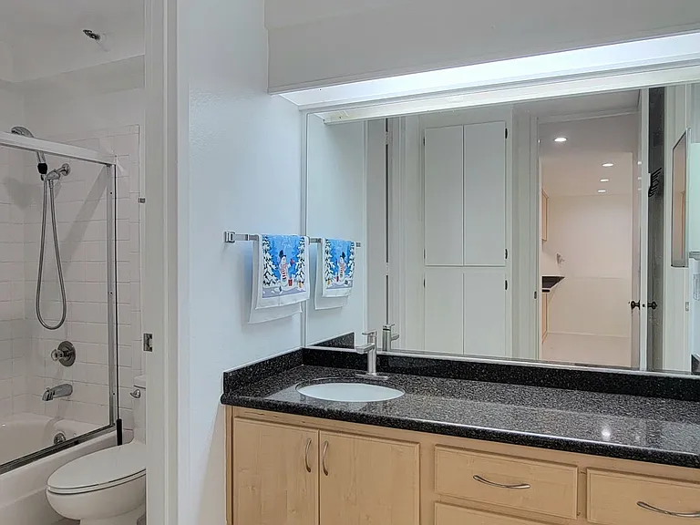 7202 Shelter Creek Ln — Photo 9