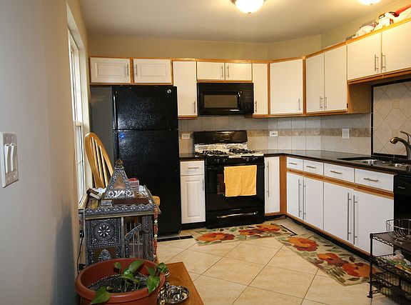 2nd image of 1934 Heron Ave Unit B