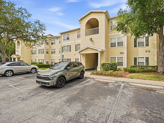 2nd image of 18125 Sterling Gate Cir