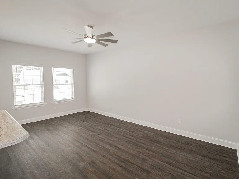 130 Briarwood Rd #116 — Photo 8