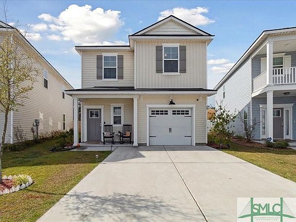 3rd image of 27 Pomona Cir