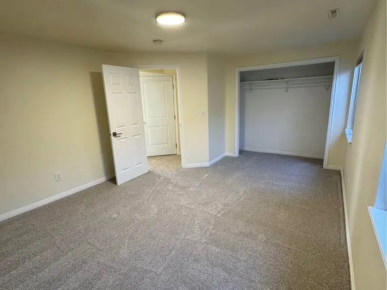 3988 S Lake Vista Dr — Photo 1