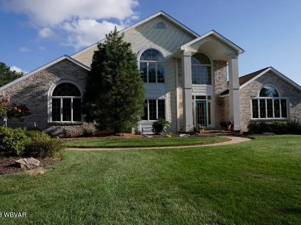 60 Carriage Sq, Montoursville, PA 17754