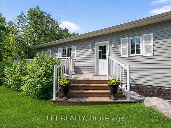 2nd image of 92 Tates Bay Rd