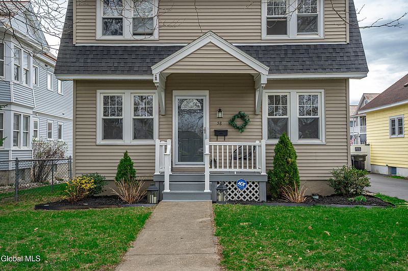 2nd image of 58 Woodrow Court