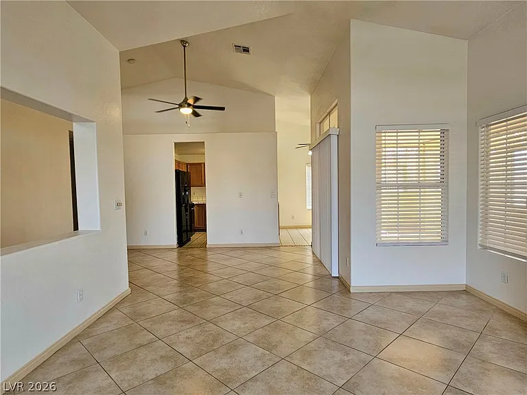 3569 Windy Bluff St — Photo 6