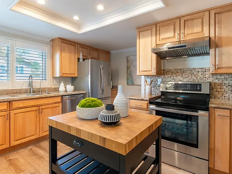 1173 Capri Dr — Photo 31