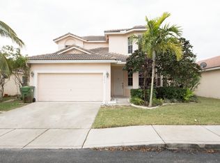 16552 NW 22nd St, Pembroke Pines, FL 33028