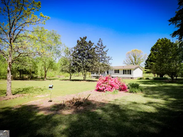 140 Milner St, Meansville, GA 30256